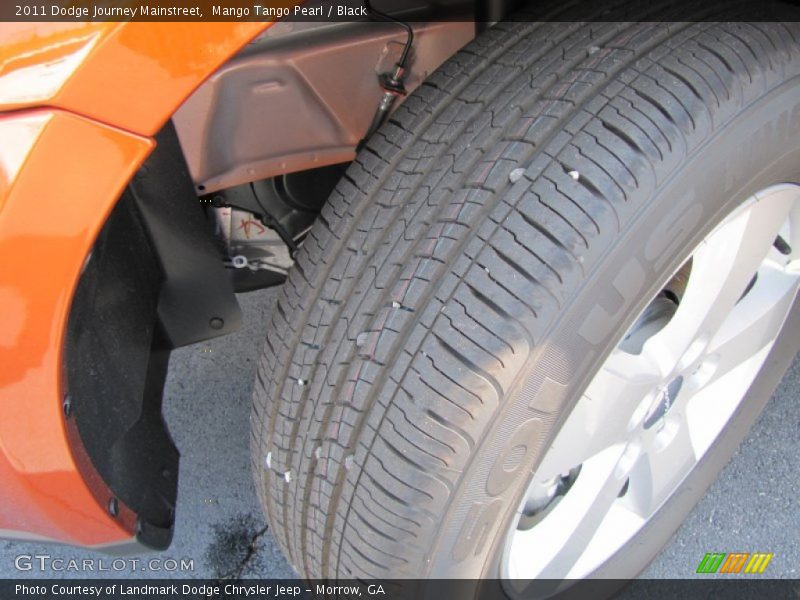Mango Tango Pearl / Black 2011 Dodge Journey Mainstreet