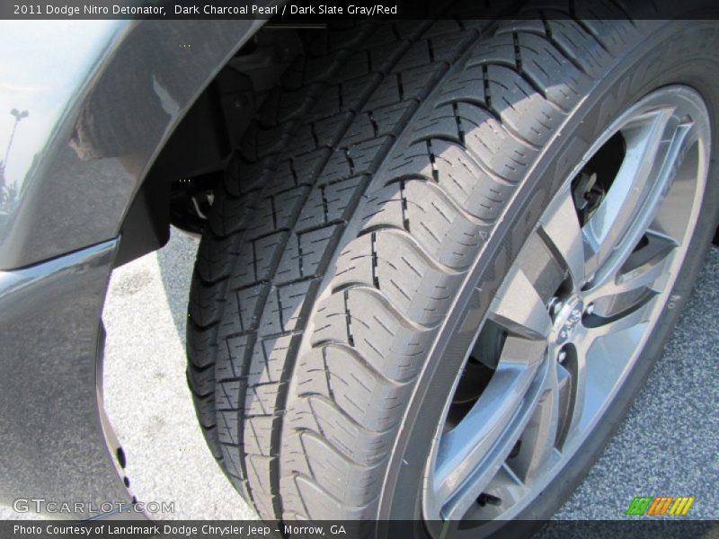 Dark Charcoal Pearl / Dark Slate Gray/Red 2011 Dodge Nitro Detonator