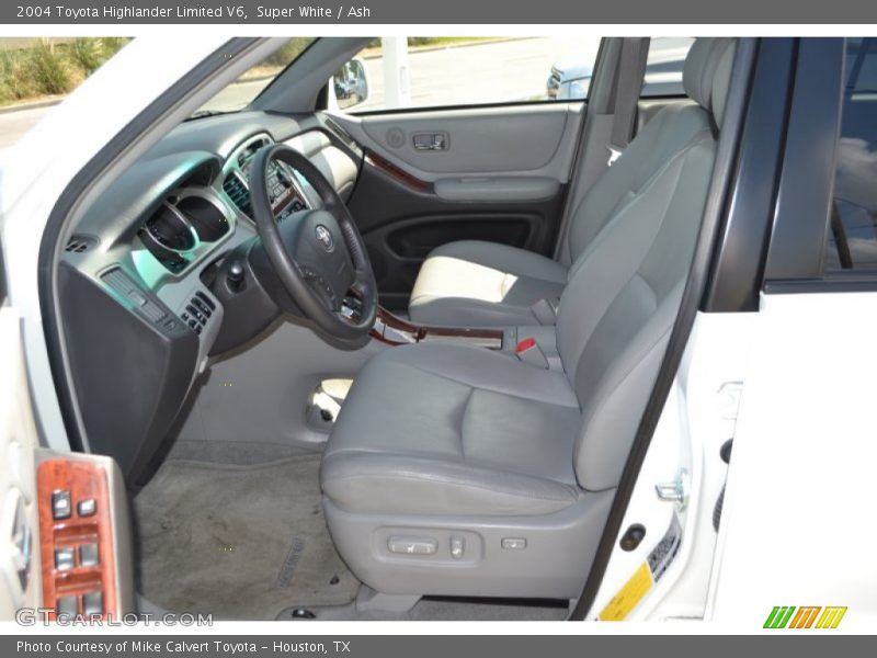 Super White / Ash 2004 Toyota Highlander Limited V6