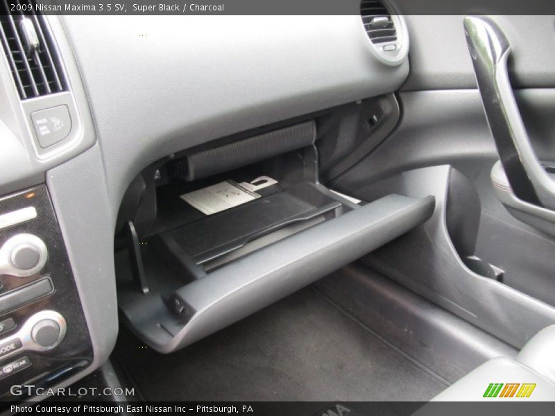 Super Black / Charcoal 2009 Nissan Maxima 3.5 SV
