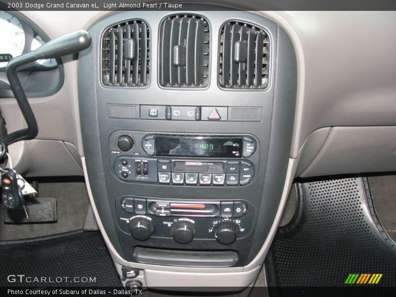 Light Almond Pearl / Taupe 2003 Dodge Grand Caravan eL