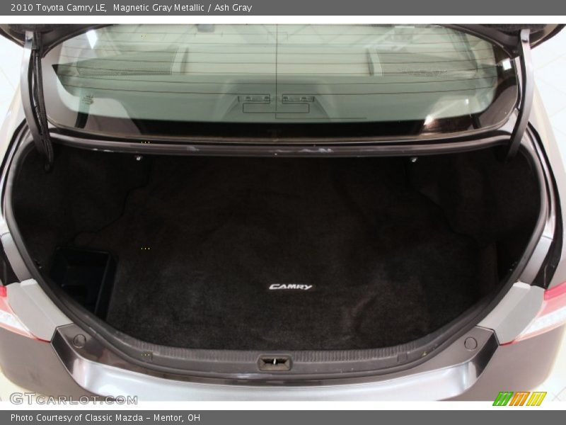 Magnetic Gray Metallic / Ash Gray 2010 Toyota Camry LE