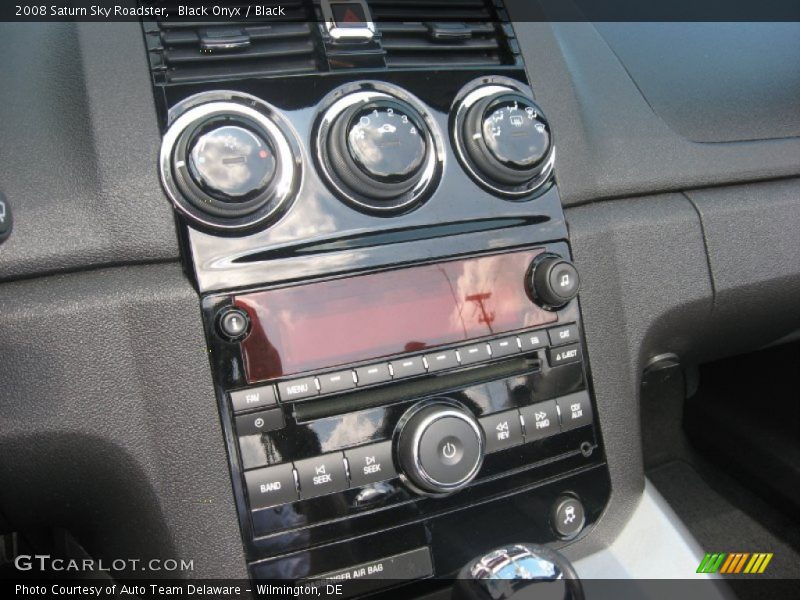 Controls of 2008 Sky Roadster