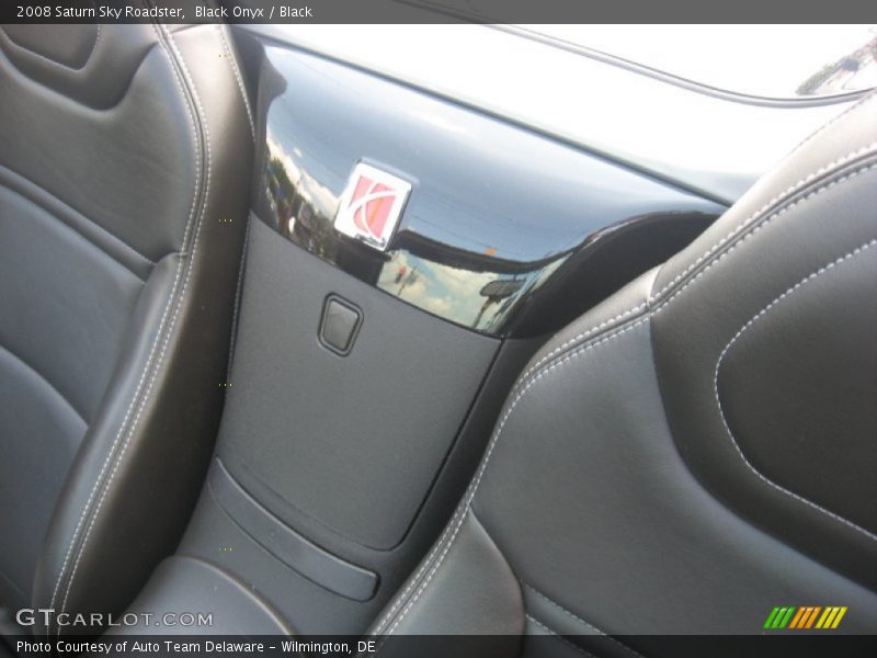 Black Onyx / Black 2008 Saturn Sky Roadster