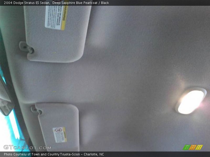 Deep Sapphire Blue Pearlcoat / Black 2004 Dodge Stratus ES Sedan