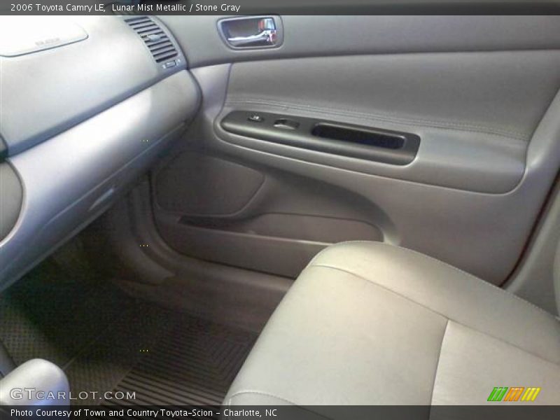 Lunar Mist Metallic / Stone Gray 2006 Toyota Camry LE