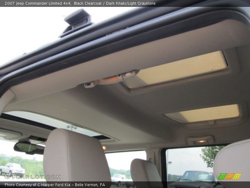 Black Clearcoat / Dark Khaki/Light Graystone 2007 Jeep Commander Limited 4x4