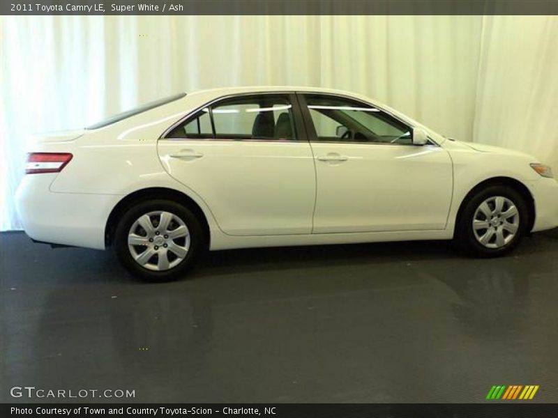 Super White / Ash 2011 Toyota Camry LE