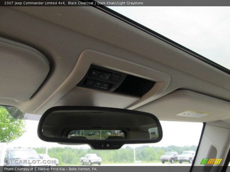 Black Clearcoat / Dark Khaki/Light Graystone 2007 Jeep Commander Limited 4x4