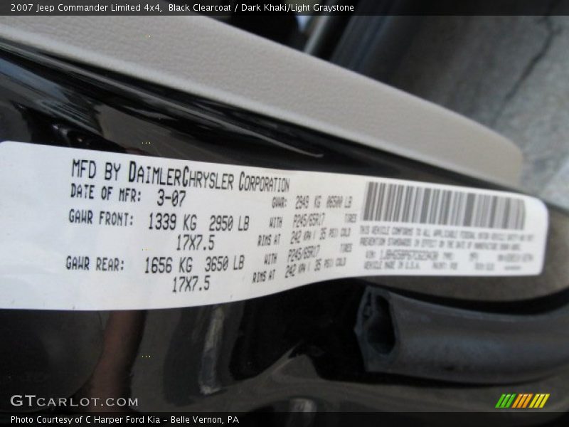 Black Clearcoat / Dark Khaki/Light Graystone 2007 Jeep Commander Limited 4x4