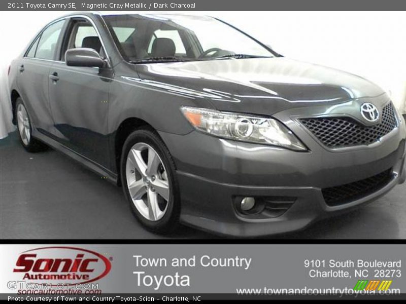 Magnetic Gray Metallic / Dark Charcoal 2011 Toyota Camry SE