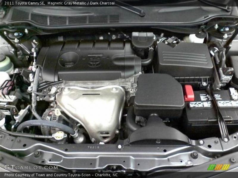 Magnetic Gray Metallic / Dark Charcoal 2011 Toyota Camry SE