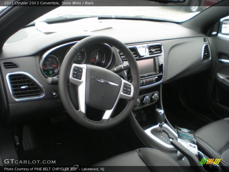  2011 200 S Convertible Black Interior