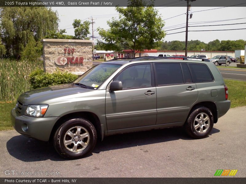 Oasis Green Pearl / Ivory 2005 Toyota Highlander V6 4WD