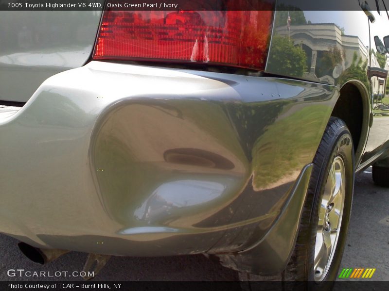 Oasis Green Pearl / Ivory 2005 Toyota Highlander V6 4WD