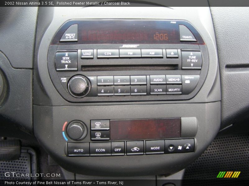 Polished Pewter Metallic / Charcoal Black 2002 Nissan Altima 3.5 SE