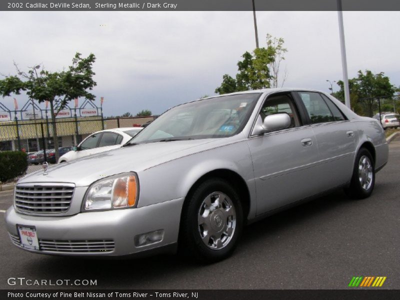 Sterling Metallic / Dark Gray 2002 Cadillac DeVille Sedan