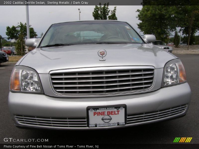 Sterling Metallic / Dark Gray 2002 Cadillac DeVille Sedan