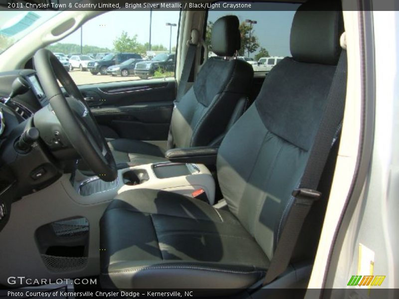 Bright Silver Metallic / Black/Light Graystone 2011 Chrysler Town & Country Limited