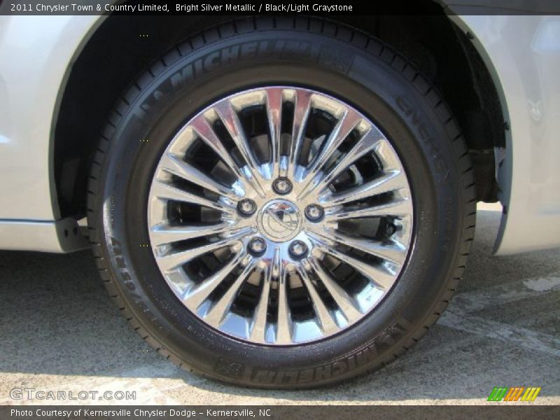 Bright Silver Metallic / Black/Light Graystone 2011 Chrysler Town & Country Limited