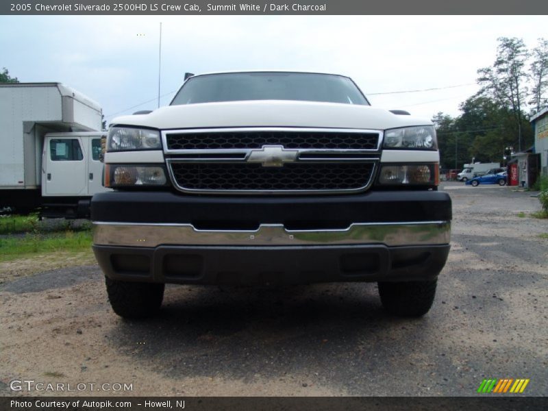 Summit White / Dark Charcoal 2005 Chevrolet Silverado 2500HD LS Crew Cab