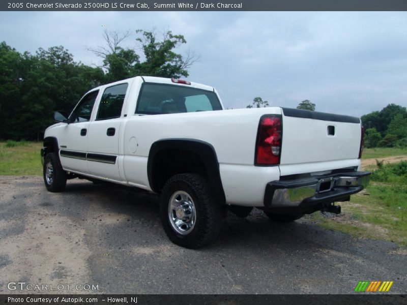 Summit White / Dark Charcoal 2005 Chevrolet Silverado 2500HD LS Crew Cab