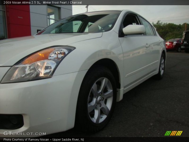 Winter Frost Pearl / Charcoal 2009 Nissan Altima 2.5 SL