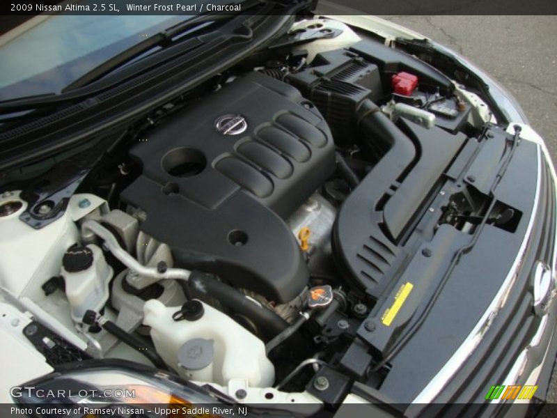 Winter Frost Pearl / Charcoal 2009 Nissan Altima 2.5 SL