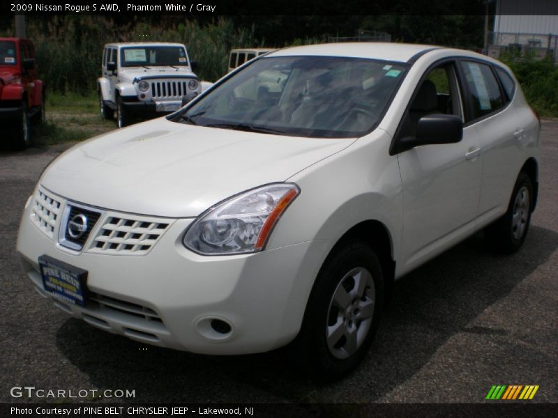 Phantom White / Gray 2009 Nissan Rogue S AWD