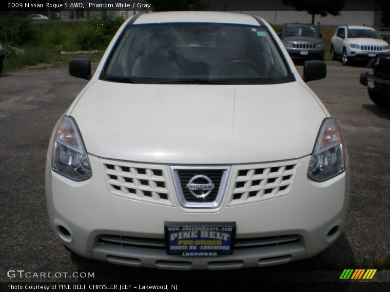 Phantom White / Gray 2009 Nissan Rogue S AWD