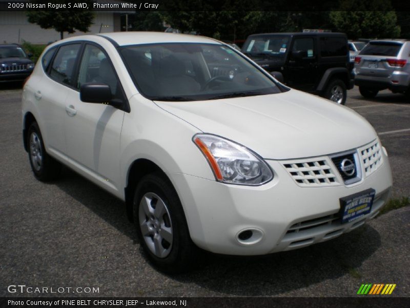 Phantom White / Gray 2009 Nissan Rogue S AWD