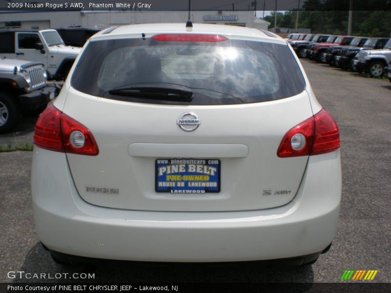 Phantom White / Gray 2009 Nissan Rogue S AWD