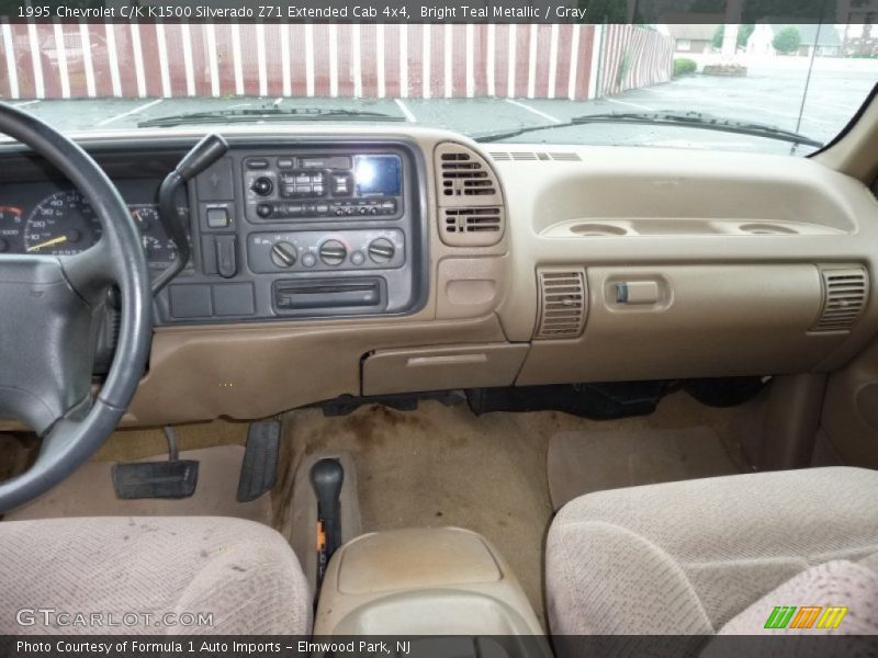 Dashboard of 1995 C/K K1500 Silverado Z71 Extended Cab 4x4