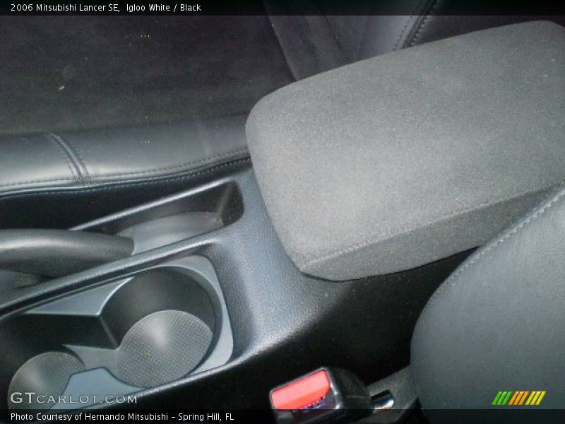 Igloo White / Black 2006 Mitsubishi Lancer SE