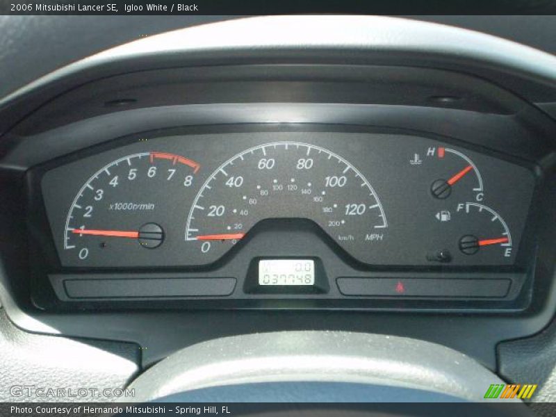 Igloo White / Black 2006 Mitsubishi Lancer SE
