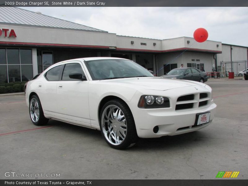 Stone White / Dark Slate Gray 2009 Dodge Charger SE