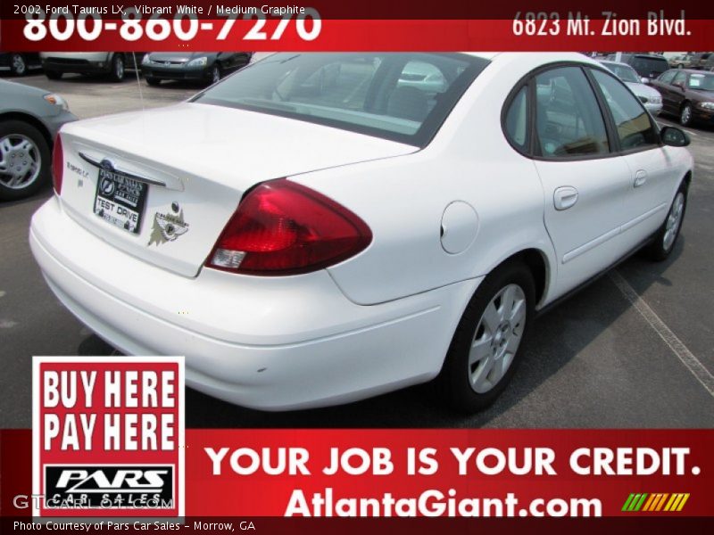 Vibrant White / Medium Graphite 2002 Ford Taurus LX