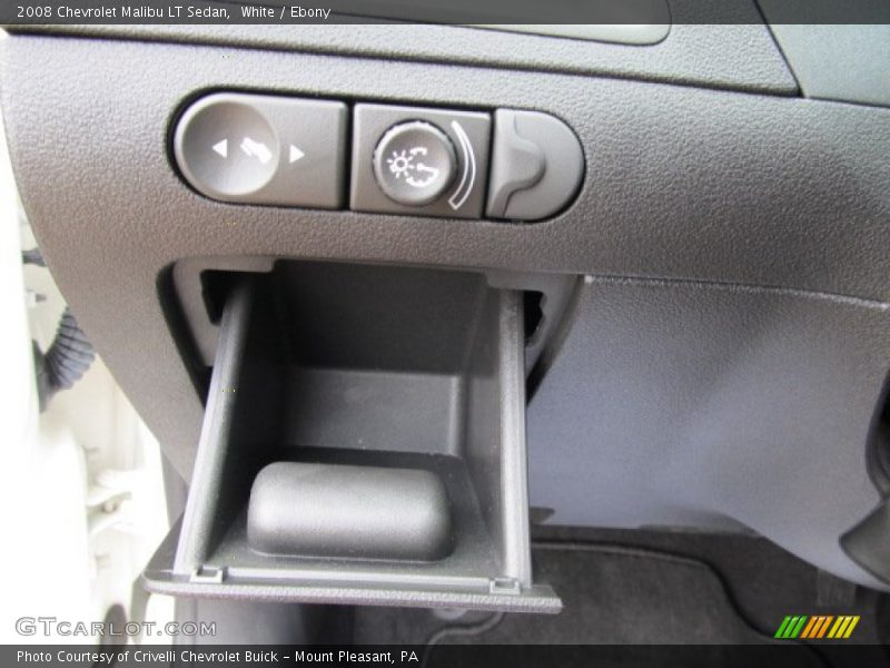 White / Ebony 2008 Chevrolet Malibu LT Sedan