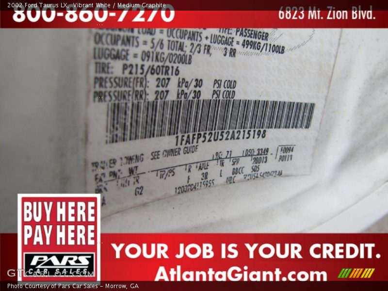 Vibrant White / Medium Graphite 2002 Ford Taurus LX