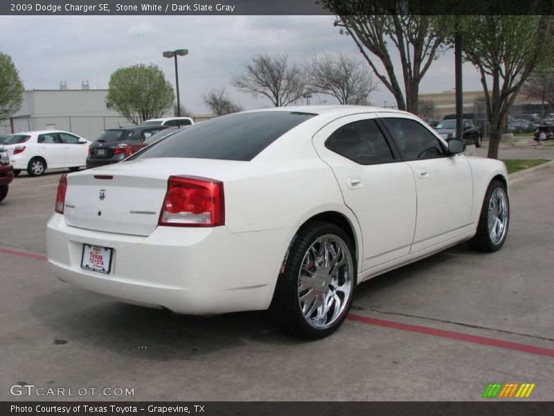 Stone White / Dark Slate Gray 2009 Dodge Charger SE