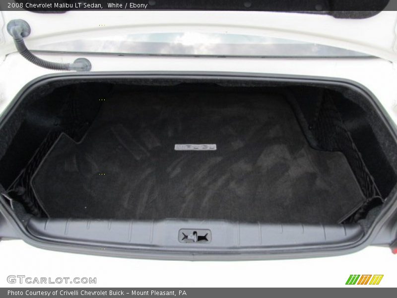 White / Ebony 2008 Chevrolet Malibu LT Sedan