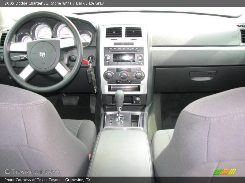 Stone White / Dark Slate Gray 2009 Dodge Charger SE