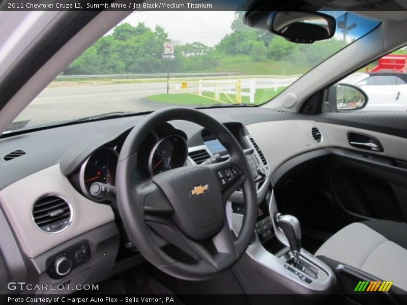 Summit White / Jet Black/Medium Titanium 2011 Chevrolet Cruze LS