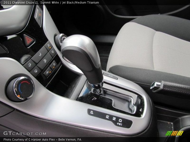 Summit White / Jet Black/Medium Titanium 2011 Chevrolet Cruze LS