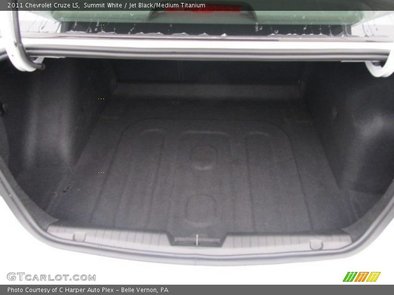 Summit White / Jet Black/Medium Titanium 2011 Chevrolet Cruze LS