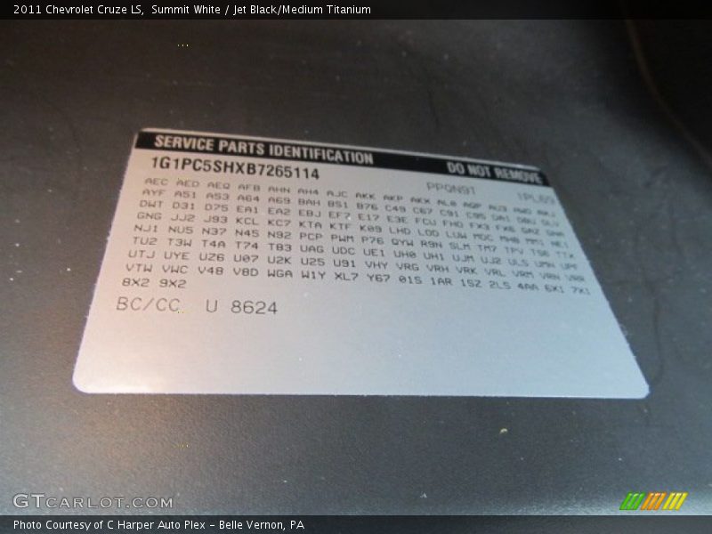 Summit White / Jet Black/Medium Titanium 2011 Chevrolet Cruze LS
