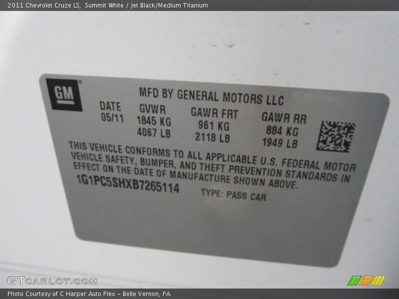Summit White / Jet Black/Medium Titanium 2011 Chevrolet Cruze LS