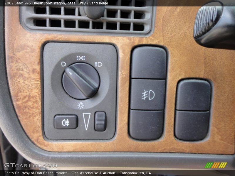 Controls of 2002 9-5 Linear Sport Wagon