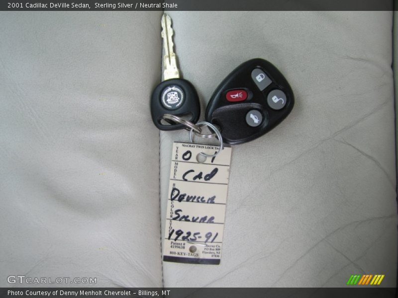 Sterling Silver / Neutral Shale 2001 Cadillac DeVille Sedan