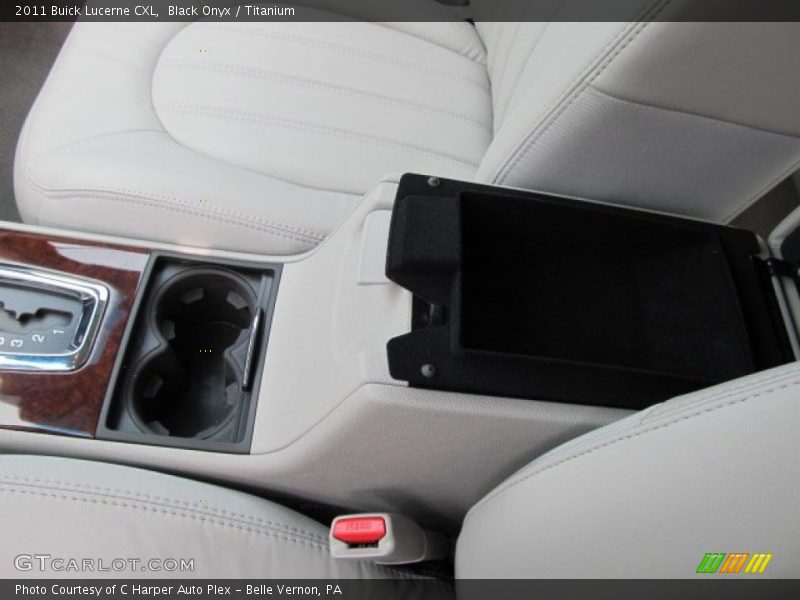 Black Onyx / Titanium 2011 Buick Lucerne CXL